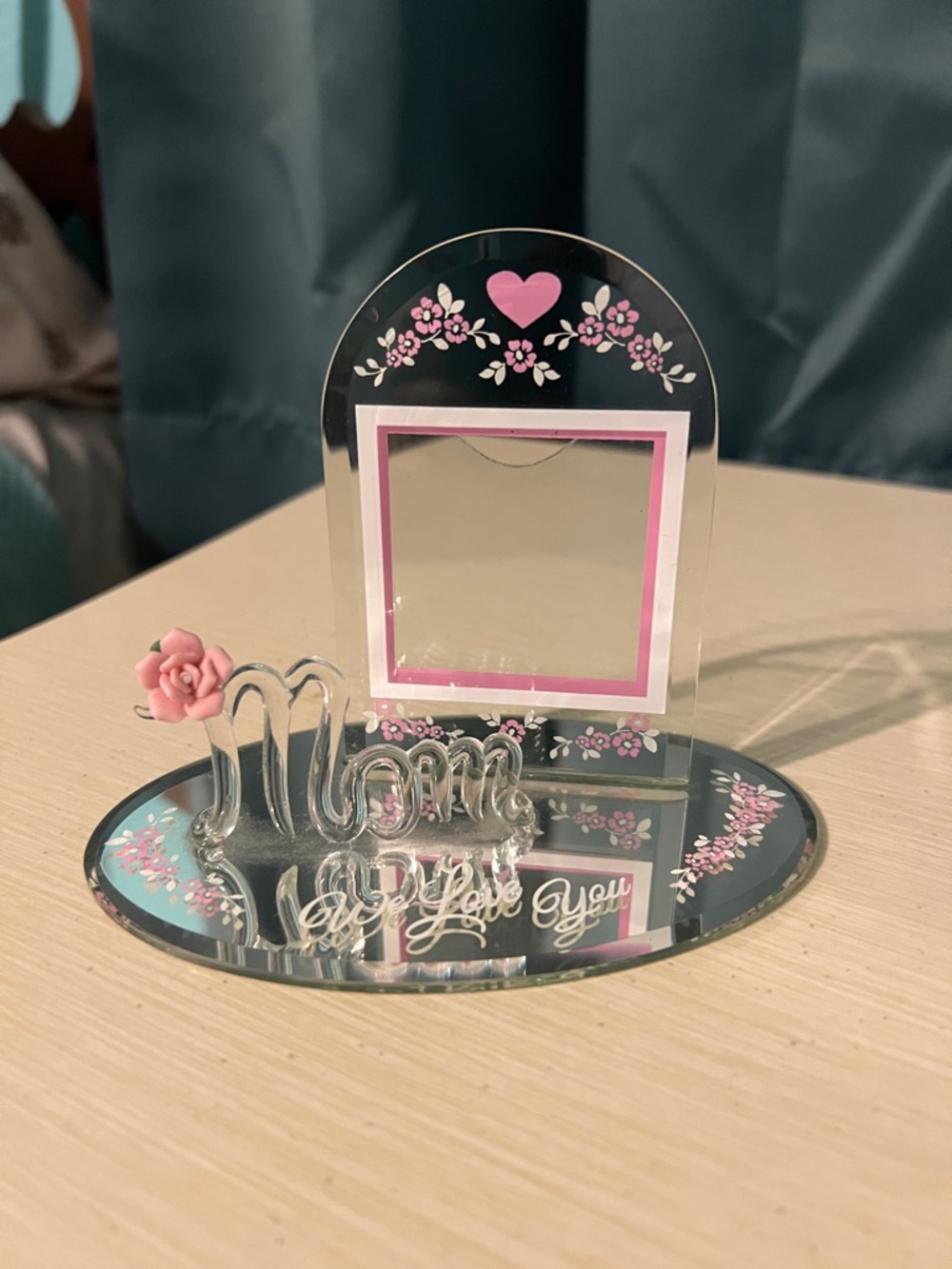 Mom We Love You Floral Pink Mirror Photo Frame. New!